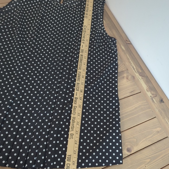 Michael Kors Black White Polka Dot Sleeveless Blouse - Picture 10 of 12